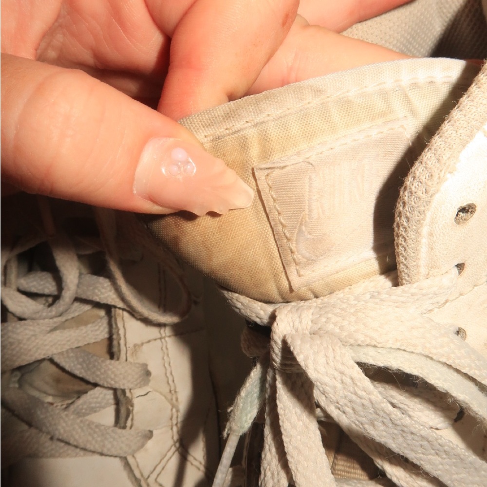 Retro Nike High Tops - Picture 7 of 10